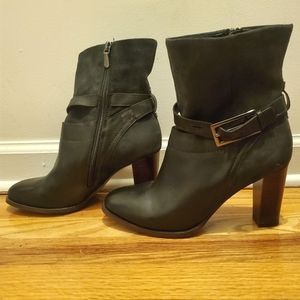 Clark's Ankle Bootie